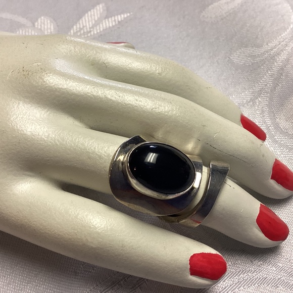Modernist, black onyx ring, Sterling positively gorgeous size 7925 - Picture 1 of 11
